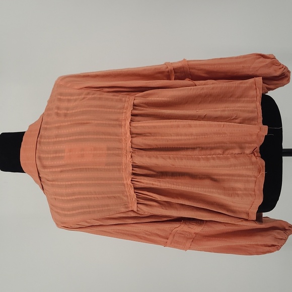 Charmed Hearts NWT Deconstructed Peasant Blouse Women's sz. M - Picture 4 of 9